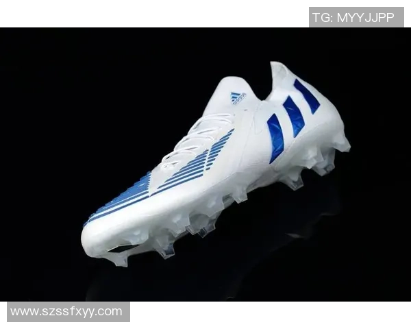 足球球星独特鞋款图案解析与设计灵感探究